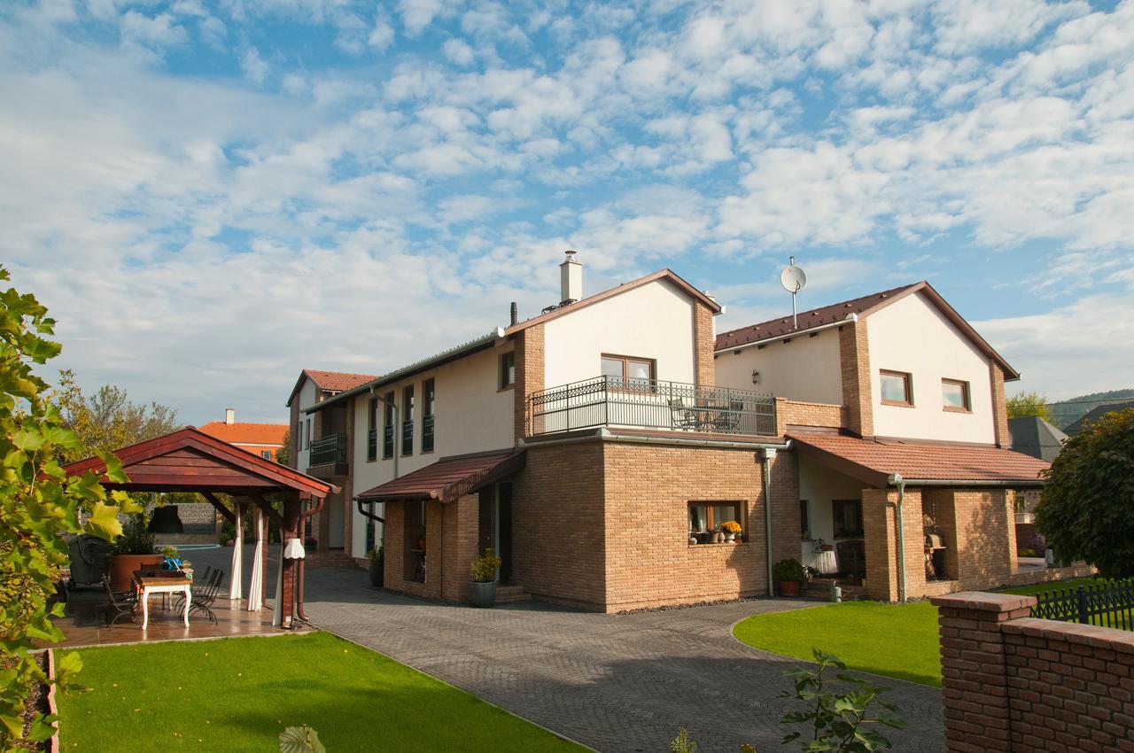 Anita Home Gyenesdiás Екстериор снимка